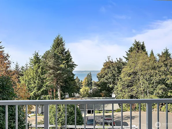 28610 16th Avenue S #202, Federal Way, WA 98003