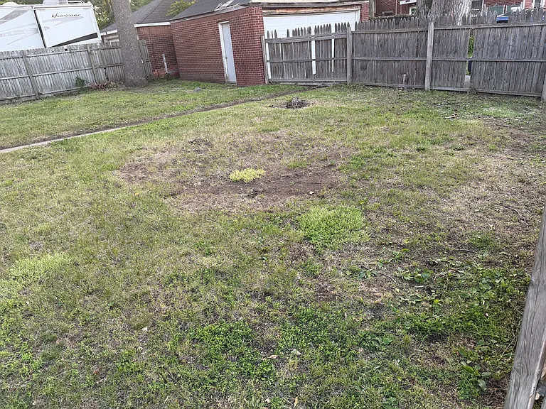 4242 W Outer Dr #1 — Photo 9