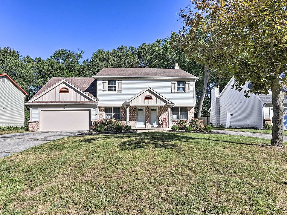 Woodmeadow Dr
