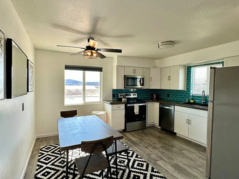 3361 Oro Grande Blvd — Photo 5