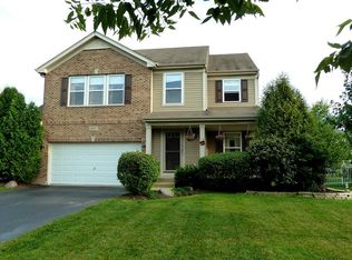 557 Stoffa Ave, Elburn, IL 60119