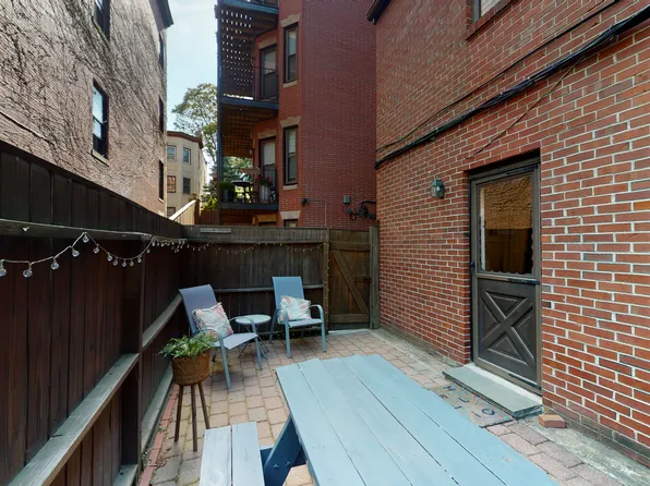907 Beacon St APT 2, Boston, MA 02215