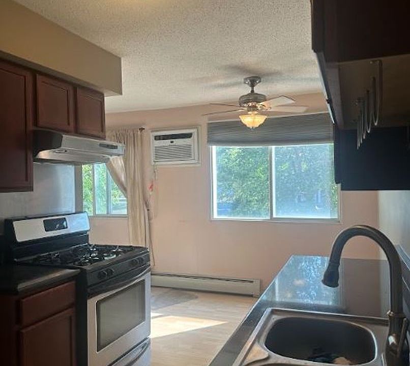 1st image of 2710 Rosalyn Ct APT 201
