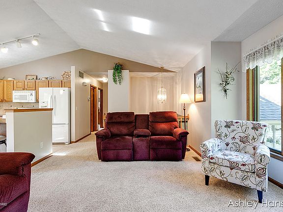 5th image of 16500 Myers Lake Ave NE