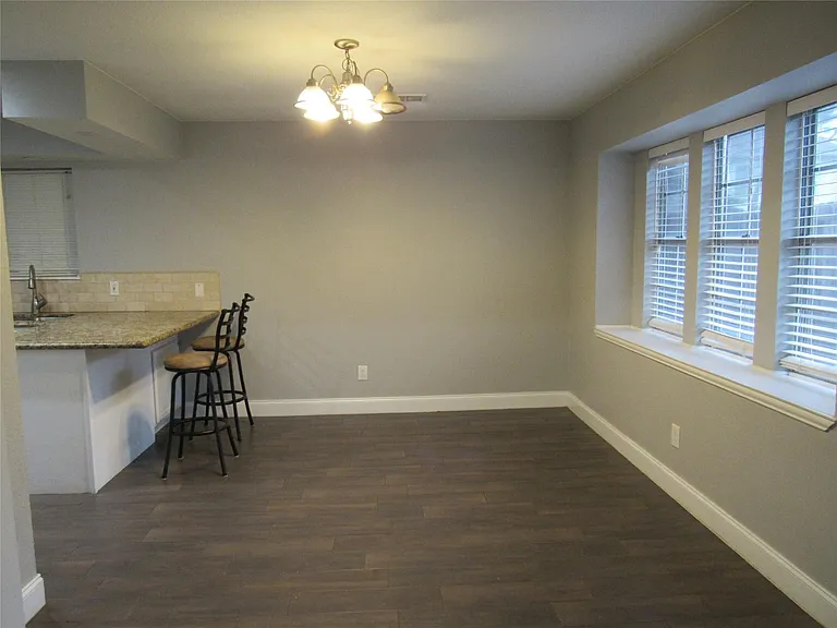 22710 Leedstown Ln — Photo 7