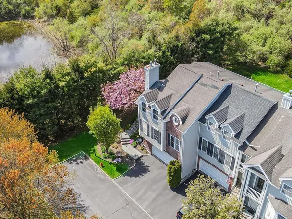 54 Chelsea Drive #54, Smithtown, NY 11787