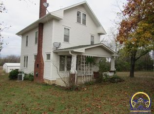 4218 SE 2nd St, Topeka, KS 66607