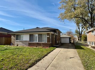 1362 Mackinaw Ave, Calumet City, IL 60409