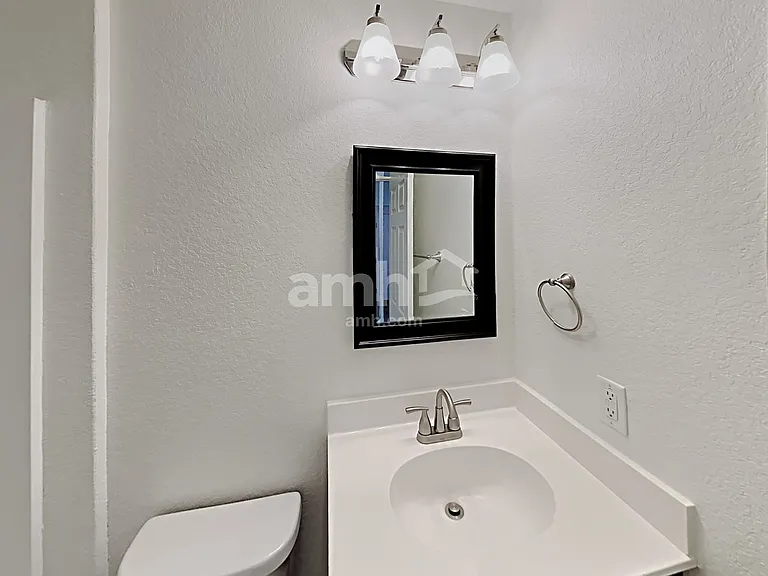 213 Texas Thistle — Photo 17