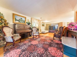 430 Templeton Dr #D219, Vancouver, BC V5L4N6