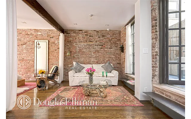 Sold by Douglas Elliman | media 26