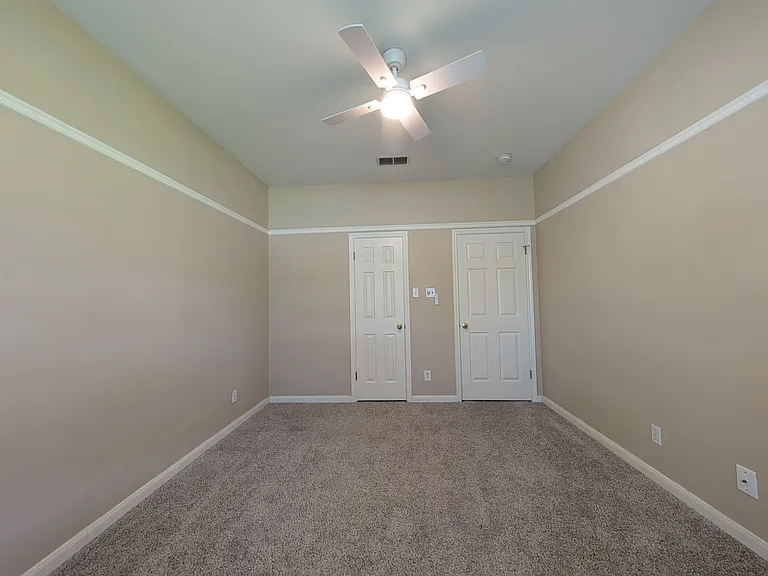 947 River Rock — Photo 30