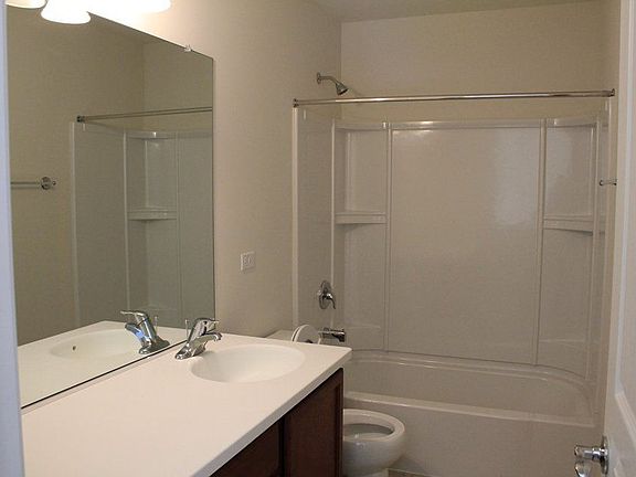 Carrington 3 Main Bath