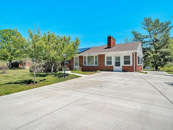 4th image of 4758 Bandy Rd