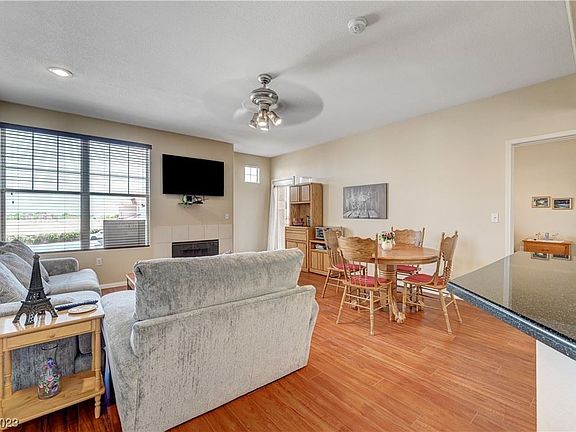 4th image of 8555 W Russell Rd Unit 2072