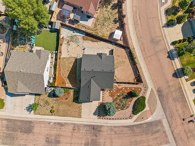 5194 Fennel Dr — Photo 35