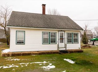 62 New County Rd, Rockland, ME 04841