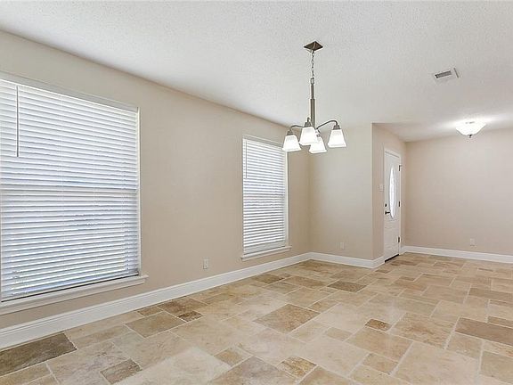 4th image of 4225 Pommard Dr