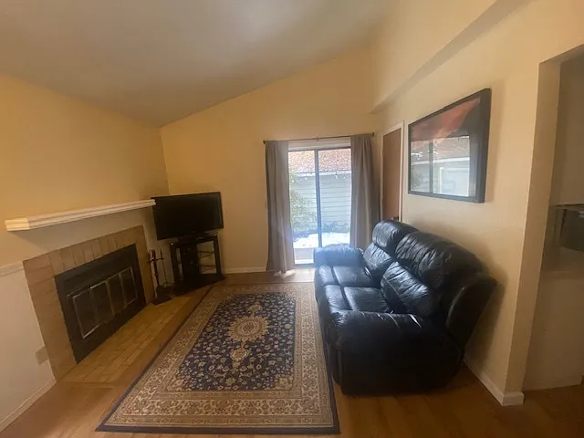 623 E Whispering Pines Ln — Photo 3
