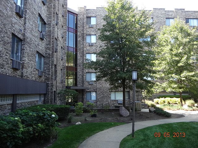 1st image of 5306 N Cumberland Ave APT 201
