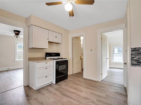 4th image of 10122 Loretta Ave Unit 2
