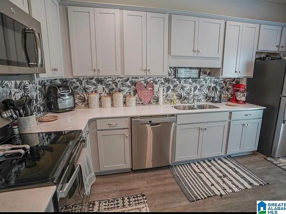 2nd image of 10929 Woodland Dr