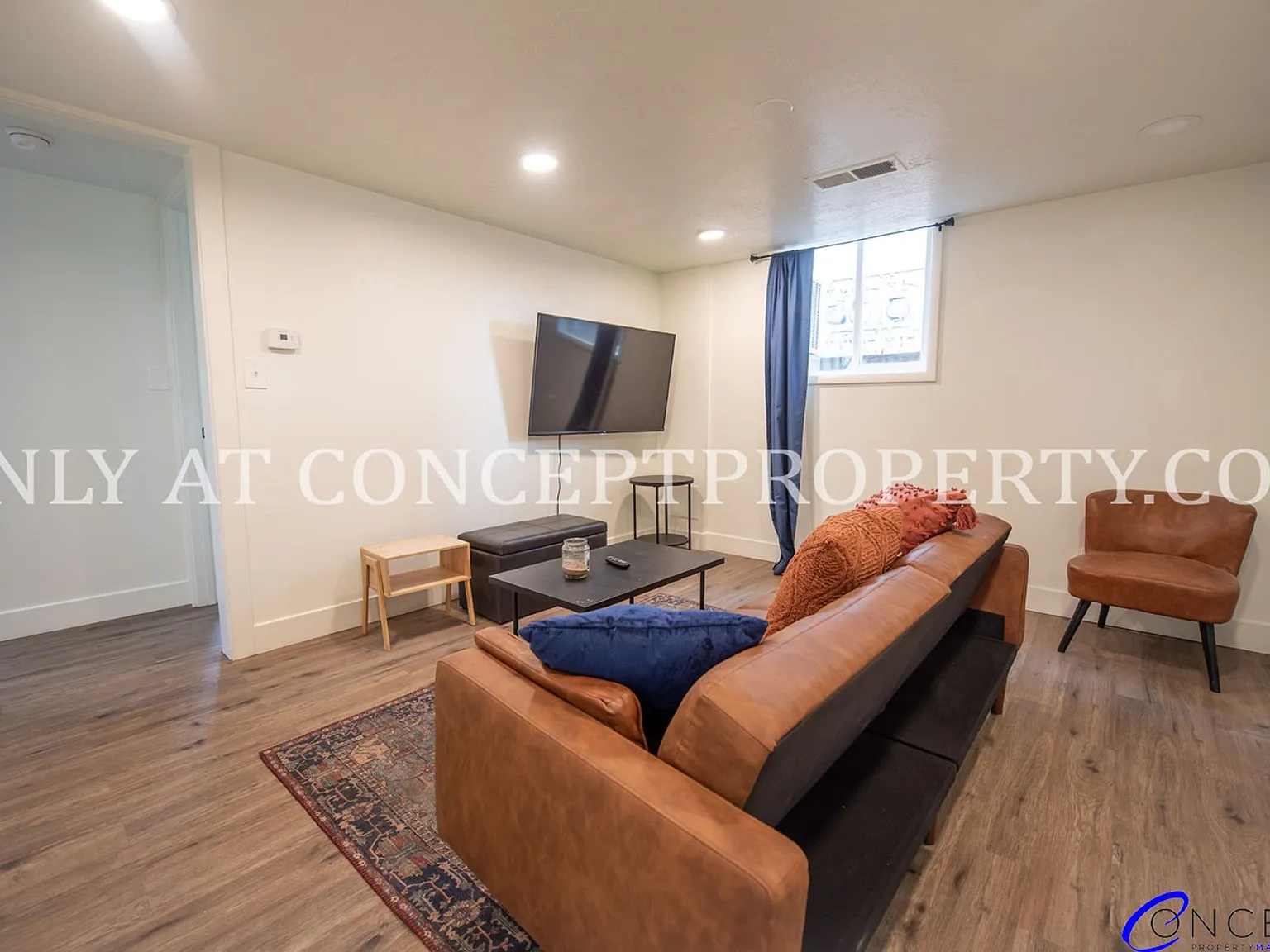 Whitlock — Photo 4