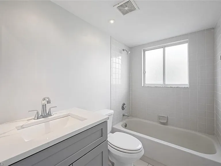 7800 Emerald Cir #B-104 — Photo 10