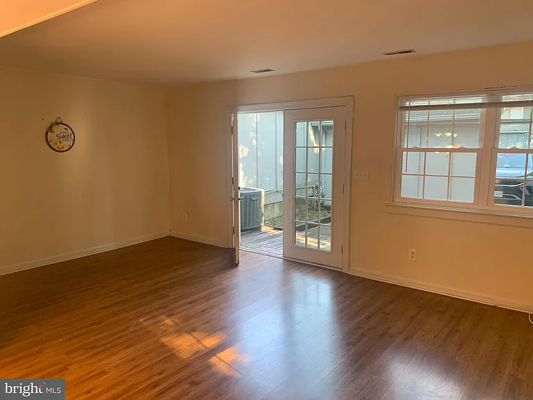 133 Woodlake Dr — Photo 6