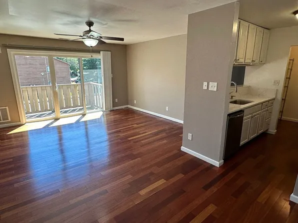 706 Woodhollow Dr #706, Marlton, NJ 08053