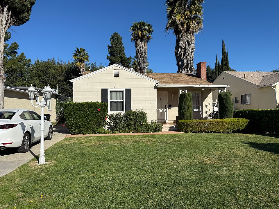 1st image of 15145 La Maida St