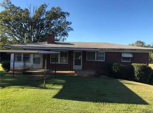 216 Withrow Rd, Forest City, NC 28043