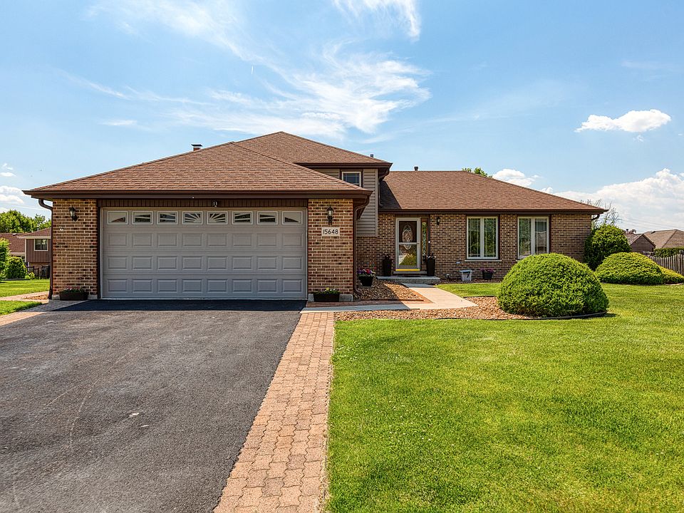 1st image of 15648 Twin Lakes Dr