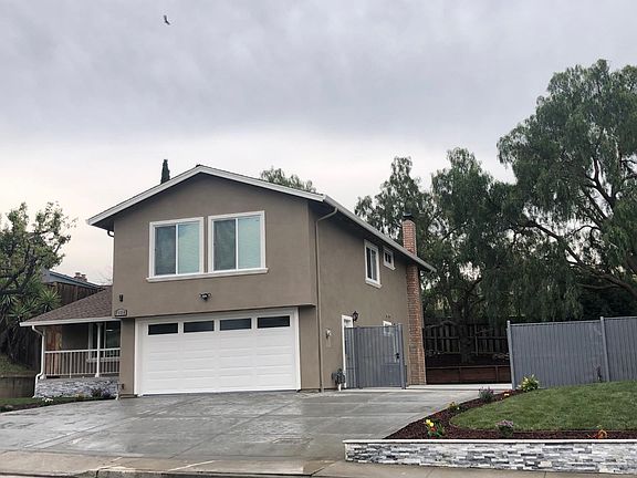 2nd image of 2124 Wendover Ln