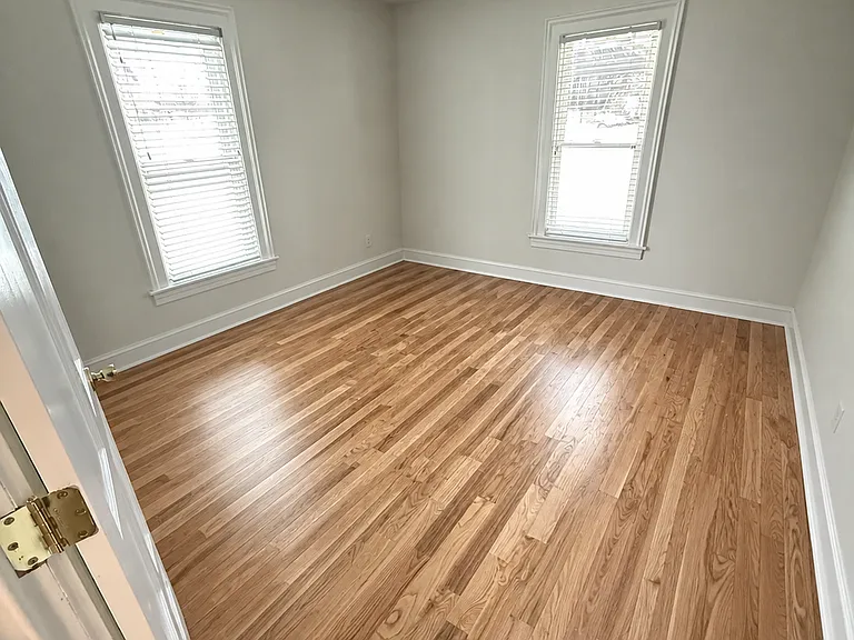 528 Cook St — Photo 4