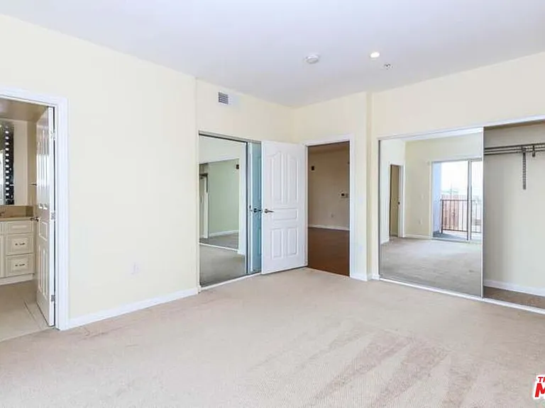 155 S Oxford Ave #203 — Photo 10