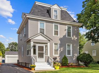 1273 Wood St, Crete, IL 60417