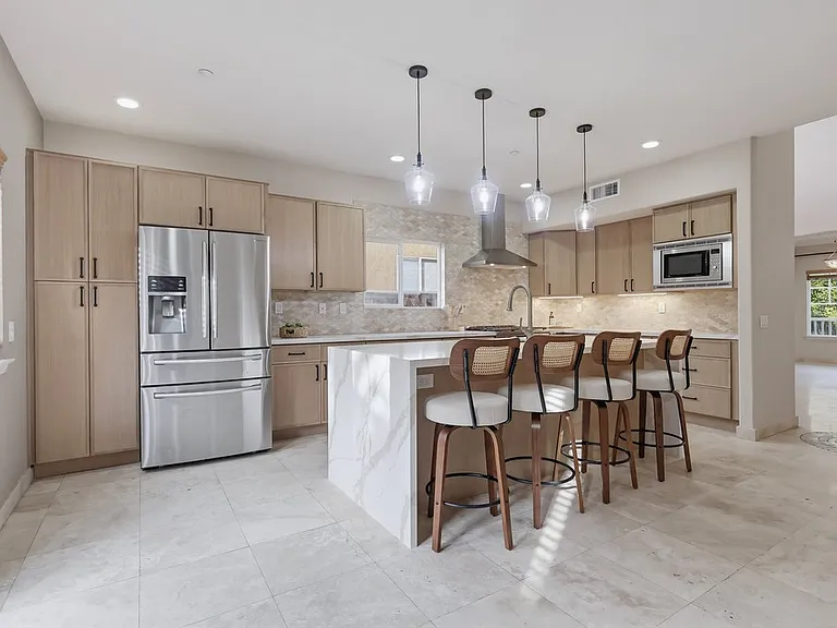 5187 Knollwood Way — Photo 1
