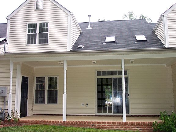 Covered and private back porch