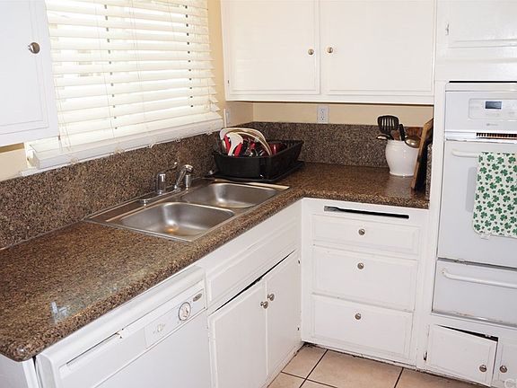 4th image of 11920 Kathyann St