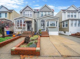 6911 66th St, Glendale, NY 11385