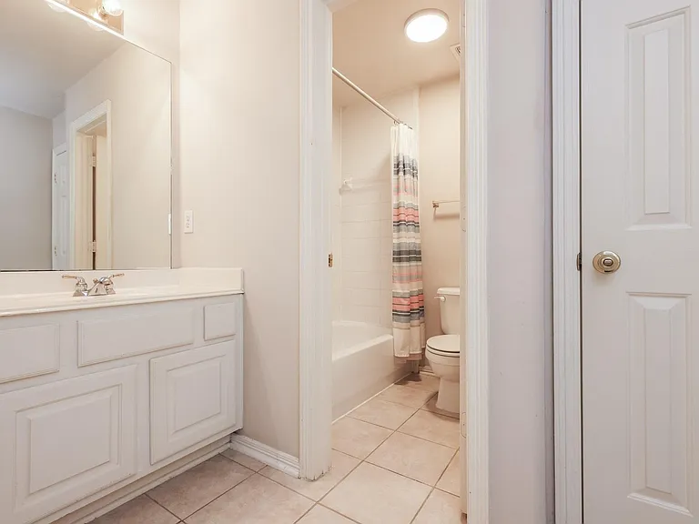 24319 Bay Hill Blvd — Photo 20
