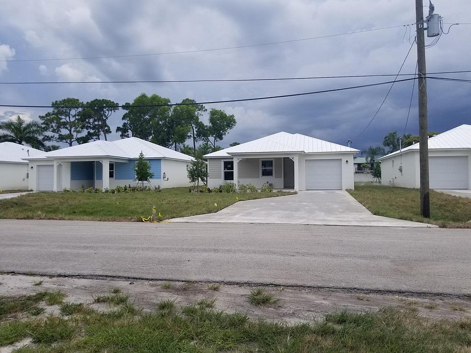 1st image of 4952 SE Kingfish Avenue