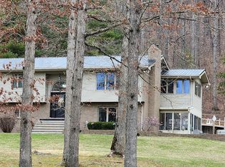 1040 Pennington Flats Rd, Morehead, KY 40351