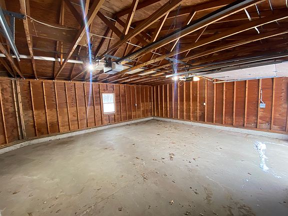 Oversized Garage from the first bay