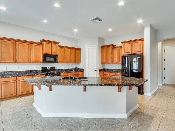 2nd image of 18412 W Cinnabar Ave