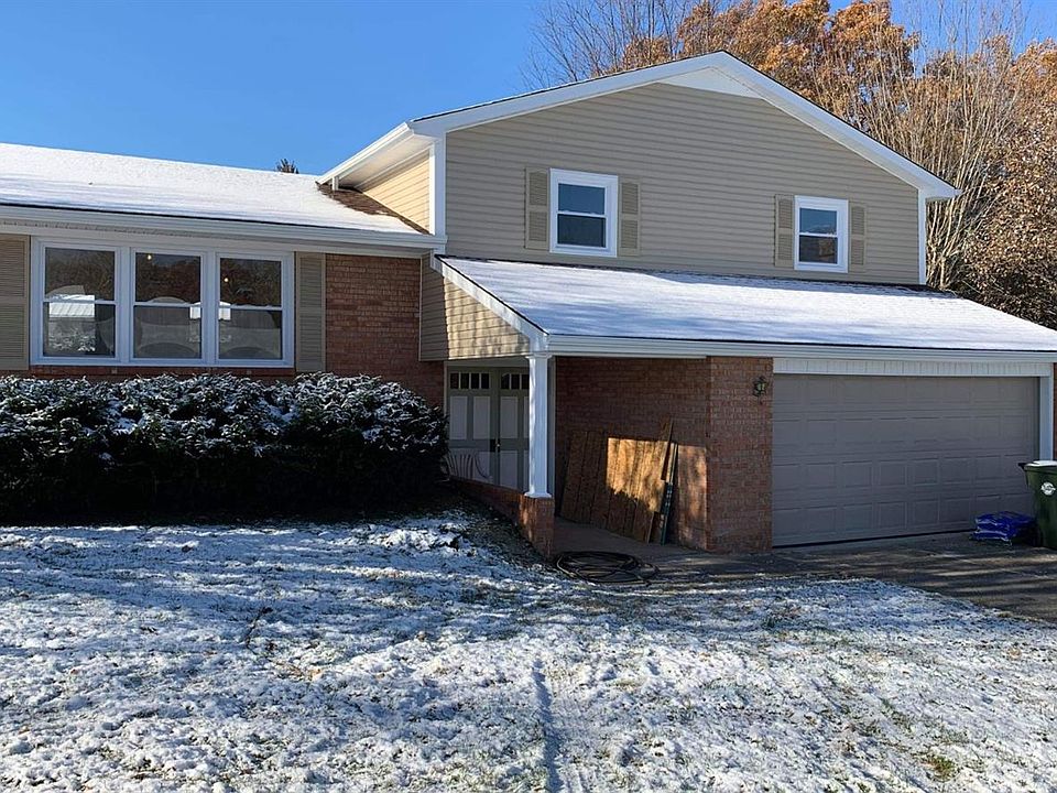 2nd image of 122 Southland Dr E