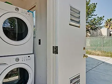 Private Washer & Dryer
