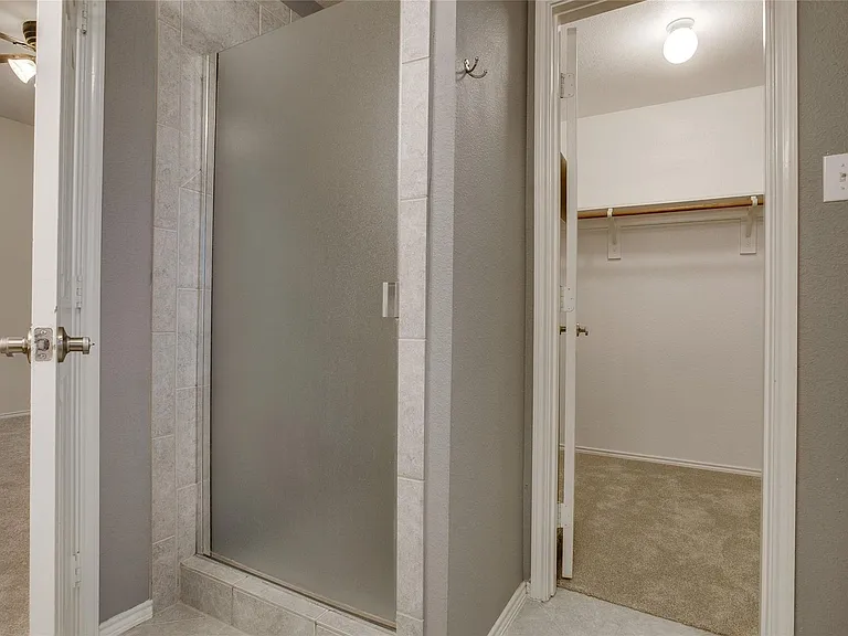 2108 Hayes St — Photo 24