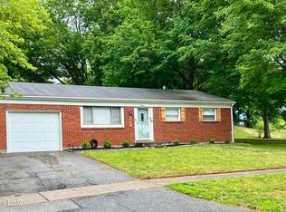 9821 East Ave, Louisville, KY 40272